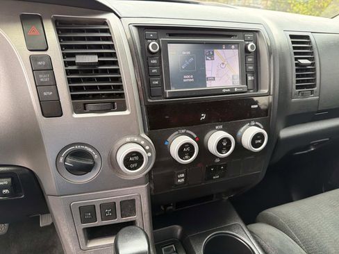 Used 2015 Toyota Sequoia SR5 image 7