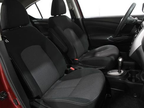 Used 2017 Nissan Versa SV image 14