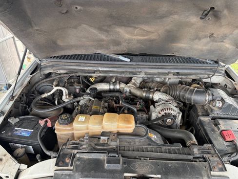 Used 2000 Ford F350 XLT image 23