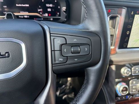 Used 2024 GMC Yukon Denali Ultimate AWD/4WD image 23
