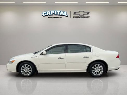 Used 2011 Buick Lucerne CXL image 2