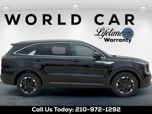 New 2026 Kia Sorento S FWD image 8
