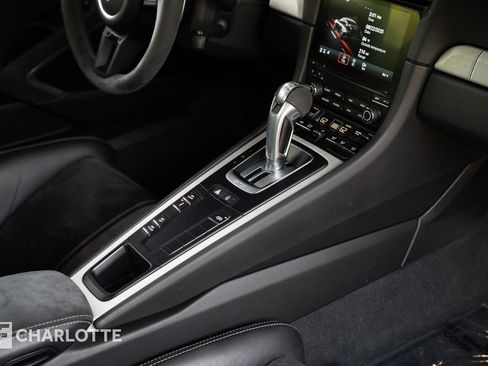 Used 2018 Porsche 911 GT3 image 31