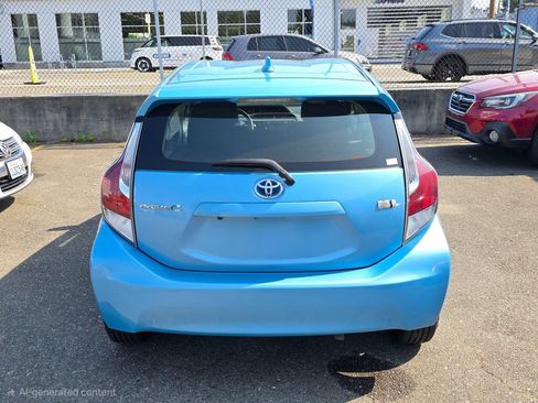 Used 2016 Toyota Prius C Two FWD image 6
