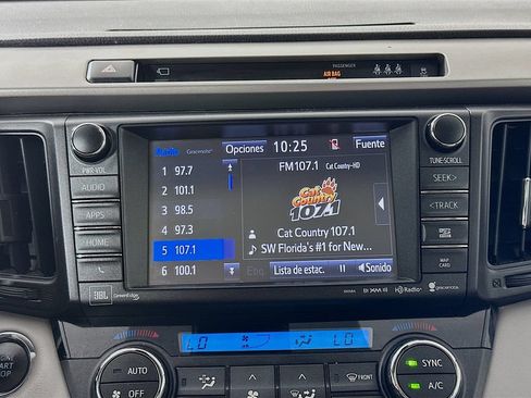 Used 2017 Toyota RAV4 Platinum FWD image 18