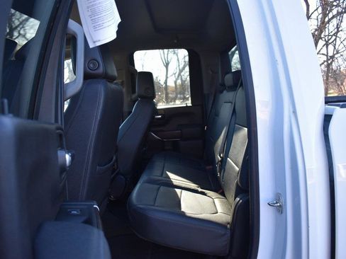 Used 2023 GMC Sierra 2500 SLT w/ SLT Convenience Package image 15