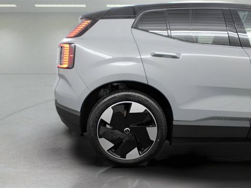 New 2026 Volvo EX30 Plus image 35