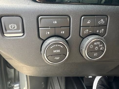 Used 2026 Chevrolet Silverado 2500 LT w/ Trail Boss Package AWD/4WD image 19