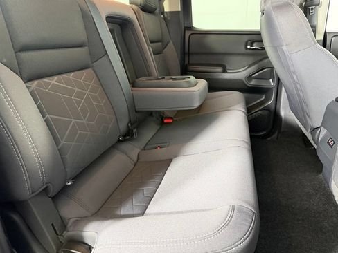 Used 2025 Nissan Frontier SV RWD image 26