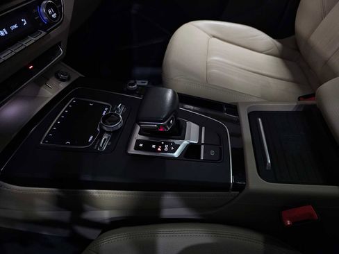 Used 2019 Audi Q5 2.0T Premium Plus w/ Premium Plus Package image 29