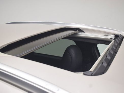 Used 2024 MAZDA CX-30 AWD 2.5 S w/ Premium Package image 17