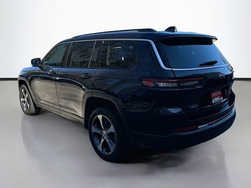 Used 2023 Jeep Grand Cherokee L Limited w/ Trailer Tow Group (B) image 8