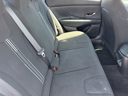 Used 2024 Hyundai Elantra SEL FWD image 10