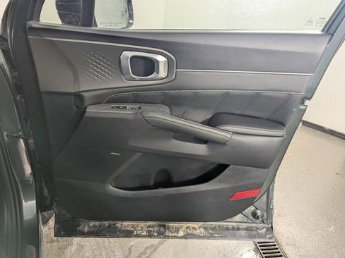 Used 2023 Kia Sorento SX image 21