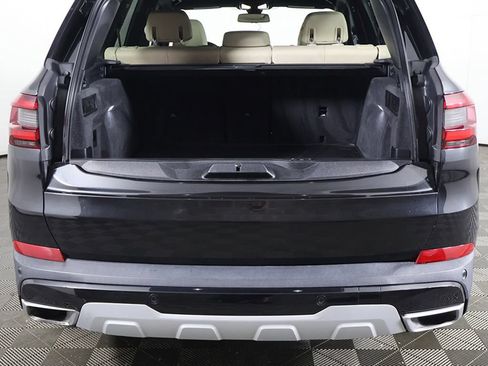 Used 2022 BMW X5 xDrive40i w/ Premium Package AWD/4WD image 16