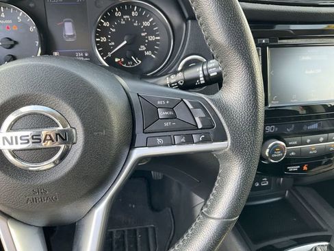 Used 2019 Nissan Rogue SV image 22