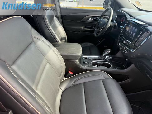 Used 2023 Chevrolet Traverse Premier w/ LPO, Floor Liner Package AWD/4WD image 11