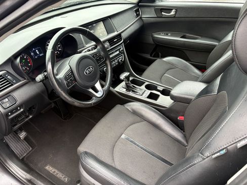 Used 2018 Kia Optima S w/ Panoramic Sunroof Package image 10
