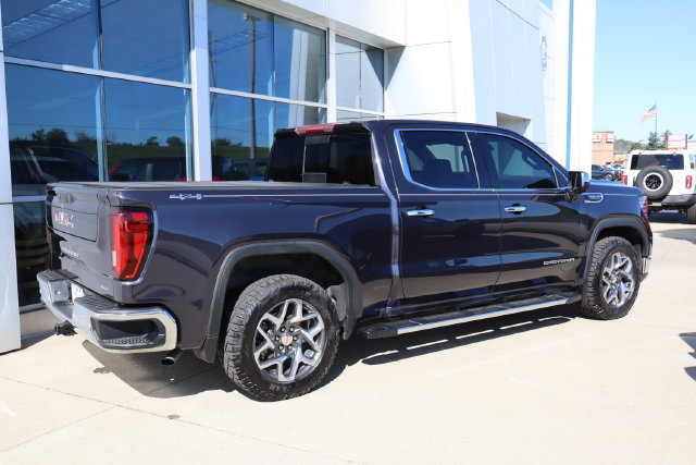 Used 2024 GMC Sierra 1500 SLT w/ SLT Premium Plus Package AWD/4WD image 3
