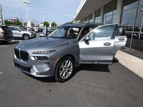 Used 2024 BMW X7 xDrive40i AWD/4WD image 41