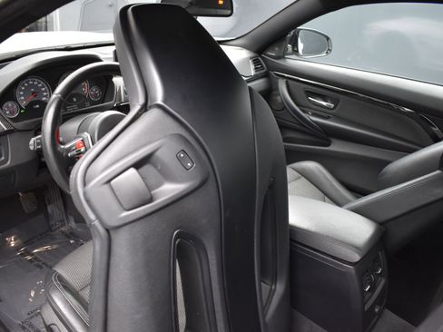 Used 2020 BMW M4 Coupe image 19