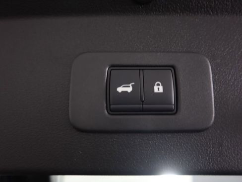 New 2026 Nissan Leaf Platinum+ image 33