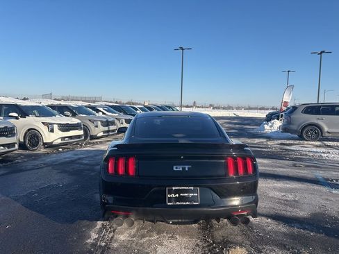 Used 2016 Ford Mustang GT image 4
