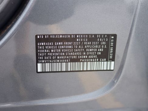 Used 2014 Volkswagen Jetta GLI FWD image 34