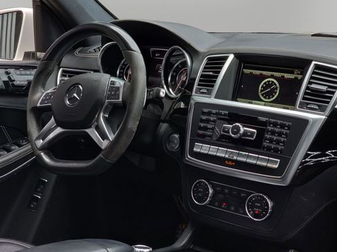 Used 2016 Mercedes-Benz GL 63 AMG 4MATIC image 20