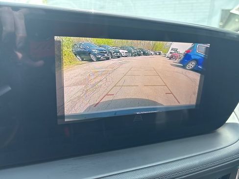 Used 2024 Buick Encore GX Preferred w/ Comfort Package AWD/4WD image 29