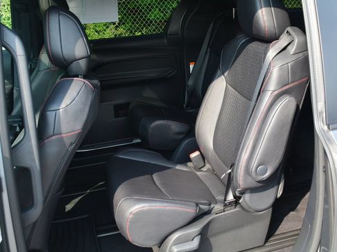 Used 2026 Toyota Sienna XSE AWD/4WD image 22