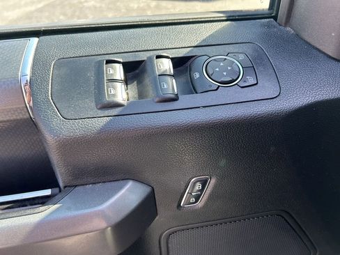 Used 2017 Ford F150 XLT w/ Equipment Group 302A Luxury image 13