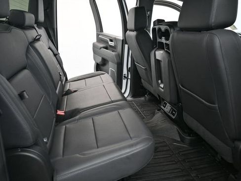Used 2025 GMC Sierra 2500 SLT AWD/4WD image 33