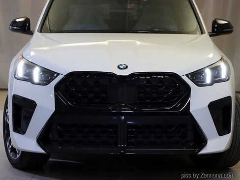 Used 2026 BMW X2 xDrive28i image 6
