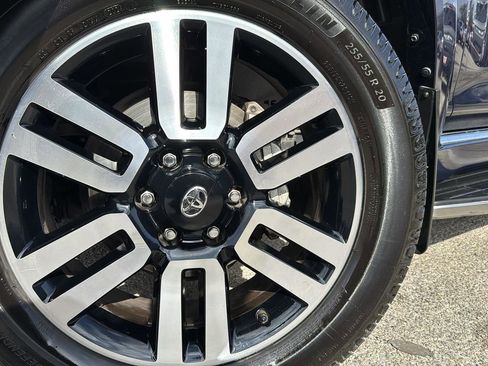 Used 2018 Toyota 4Runner Limited image 8