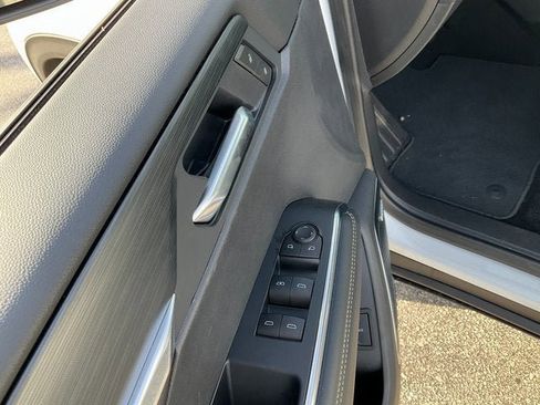 New 2025 GMC Acadia Elevation image 5