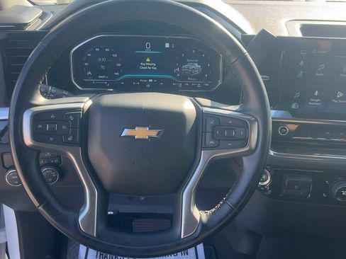 Used 2025 Chevrolet Silverado 1500 LT RWD image 15