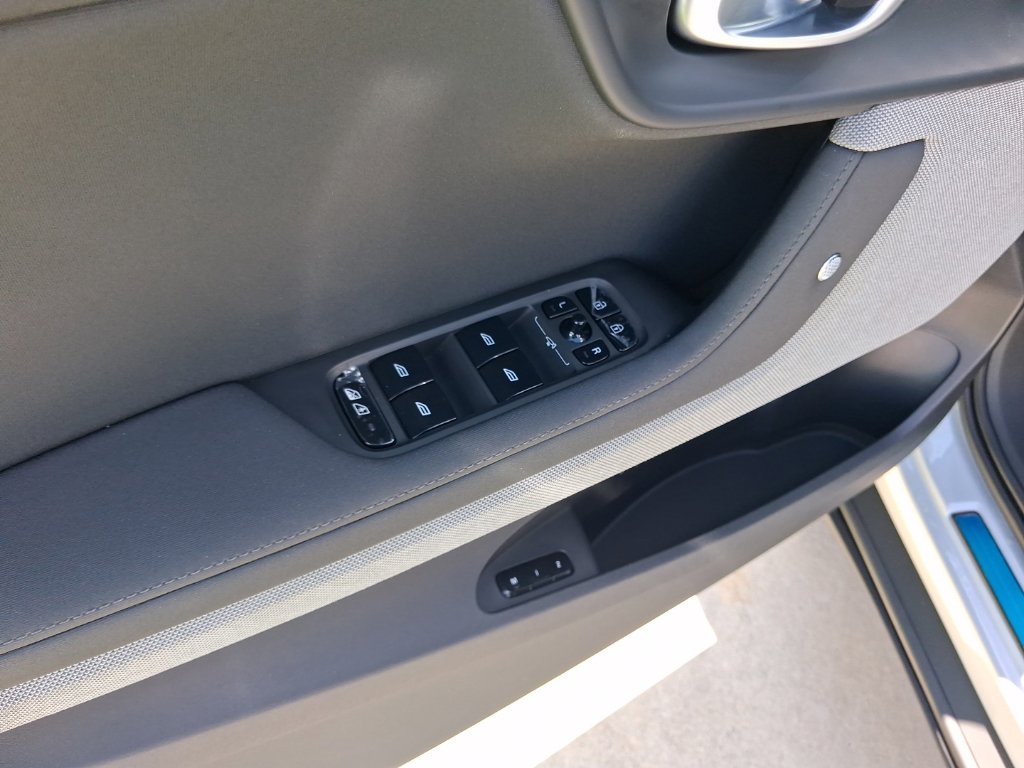 Used 2024 Polestar Polestar 2 AWD/4WD image 16