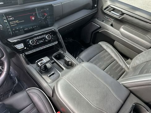 Used 2023 GMC Sierra 1500 AT4X AWD/4WD image 25