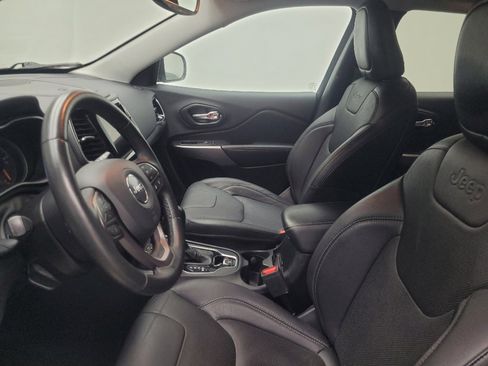 Used 2021 Jeep Cherokee Limited image 17