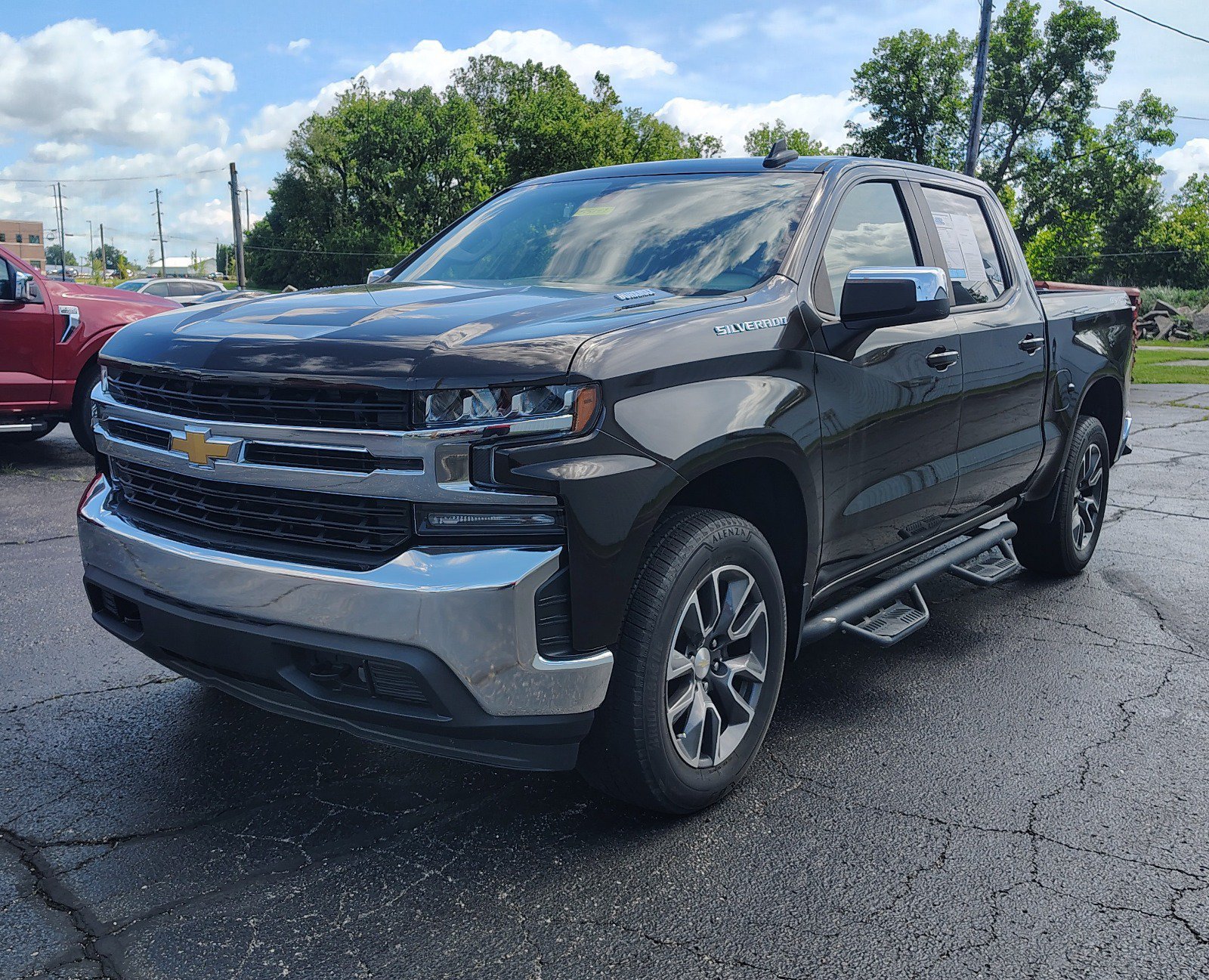 Used 2020 Chevrolet Silverado 1500 LT w/ All-Star Edition AWD/4WD image 1