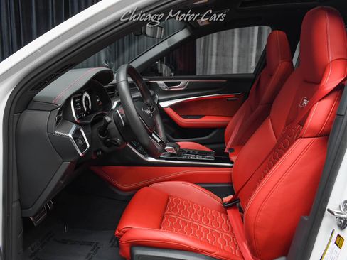 Used 2024 Audi RS 6 performance image 23