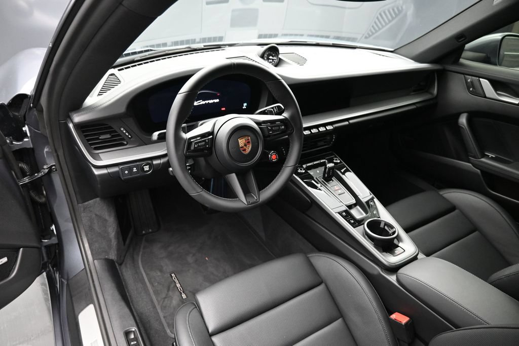 Certified 2026 Porsche 911 Carrera RWD image 4