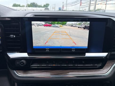 Used 2023 Chevrolet Silverado 1500 RST AWD/4WD image 15