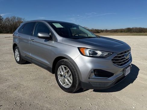 Used 2022 Ford Edge SEL image 8