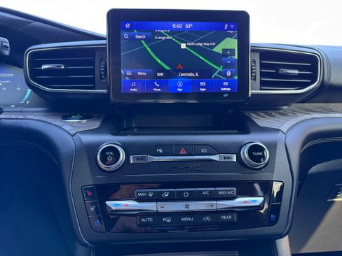 Used 2020 Ford Explorer Platinum AWD/4WD image 22