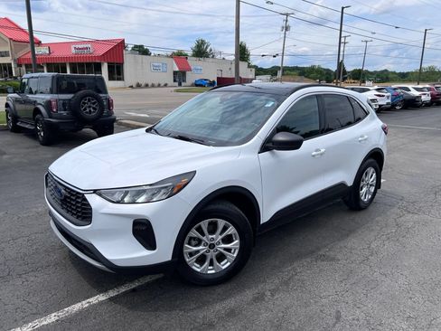 Certified 2024 Ford Escape Active w/ Tech Pack #1 AWD/4WD image 14