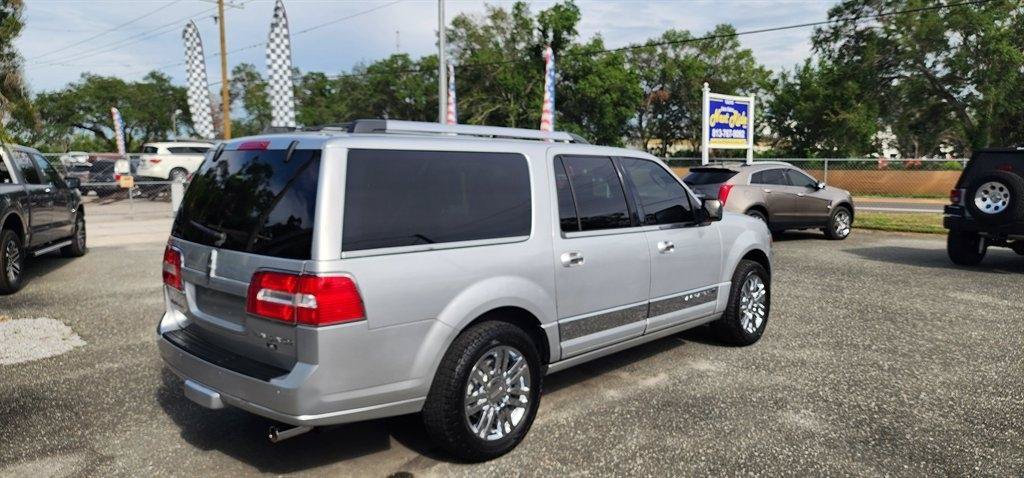 Used 2010 Lincoln Navigator L 4WD image 14