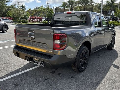 Used 2024 Ford Maverick Lariat w/ Black Appearance Package image 4