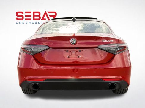 Used 2024 Alfa Romeo Giulia Sprint RWD image 12